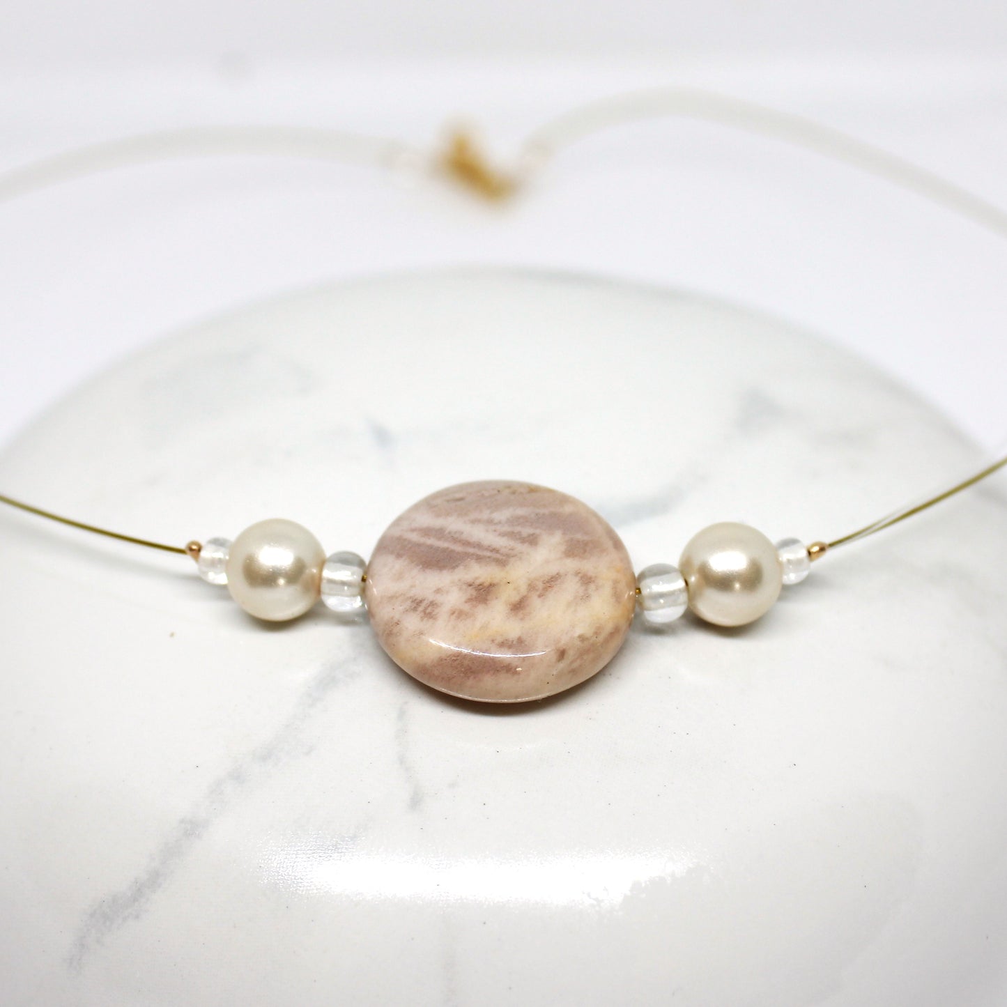 Collier ras de cou - Lumière