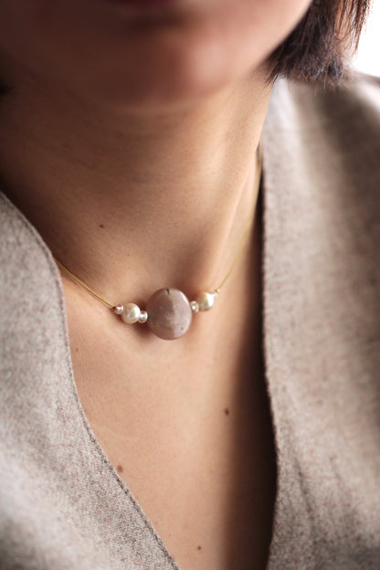 Collier ras de cou - Lumière